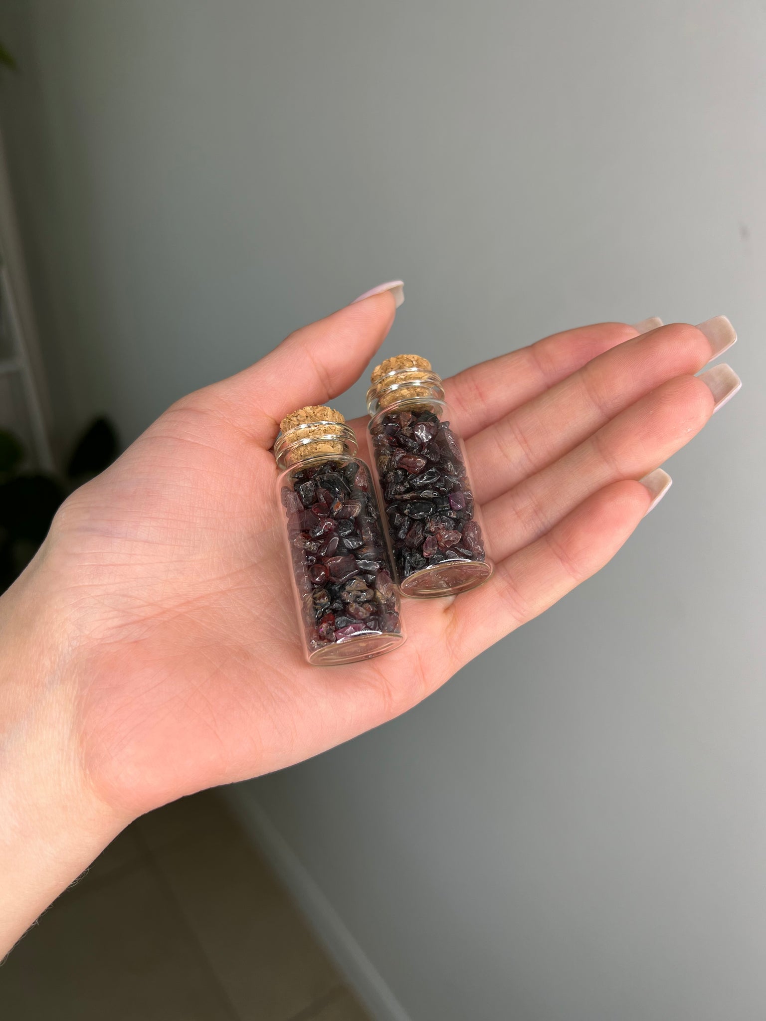 Garnet Pebble Jar
