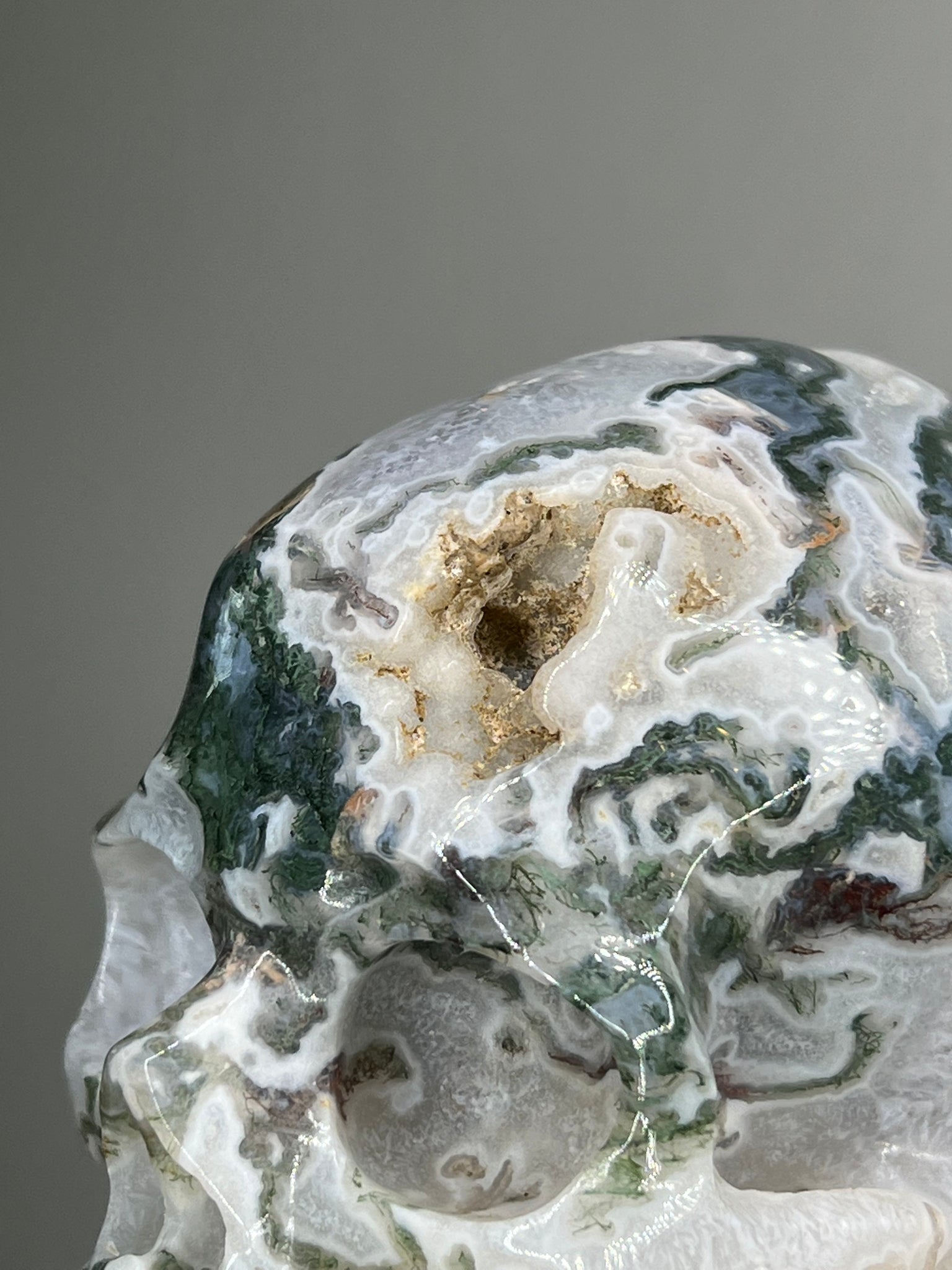 Moss Agate Skull