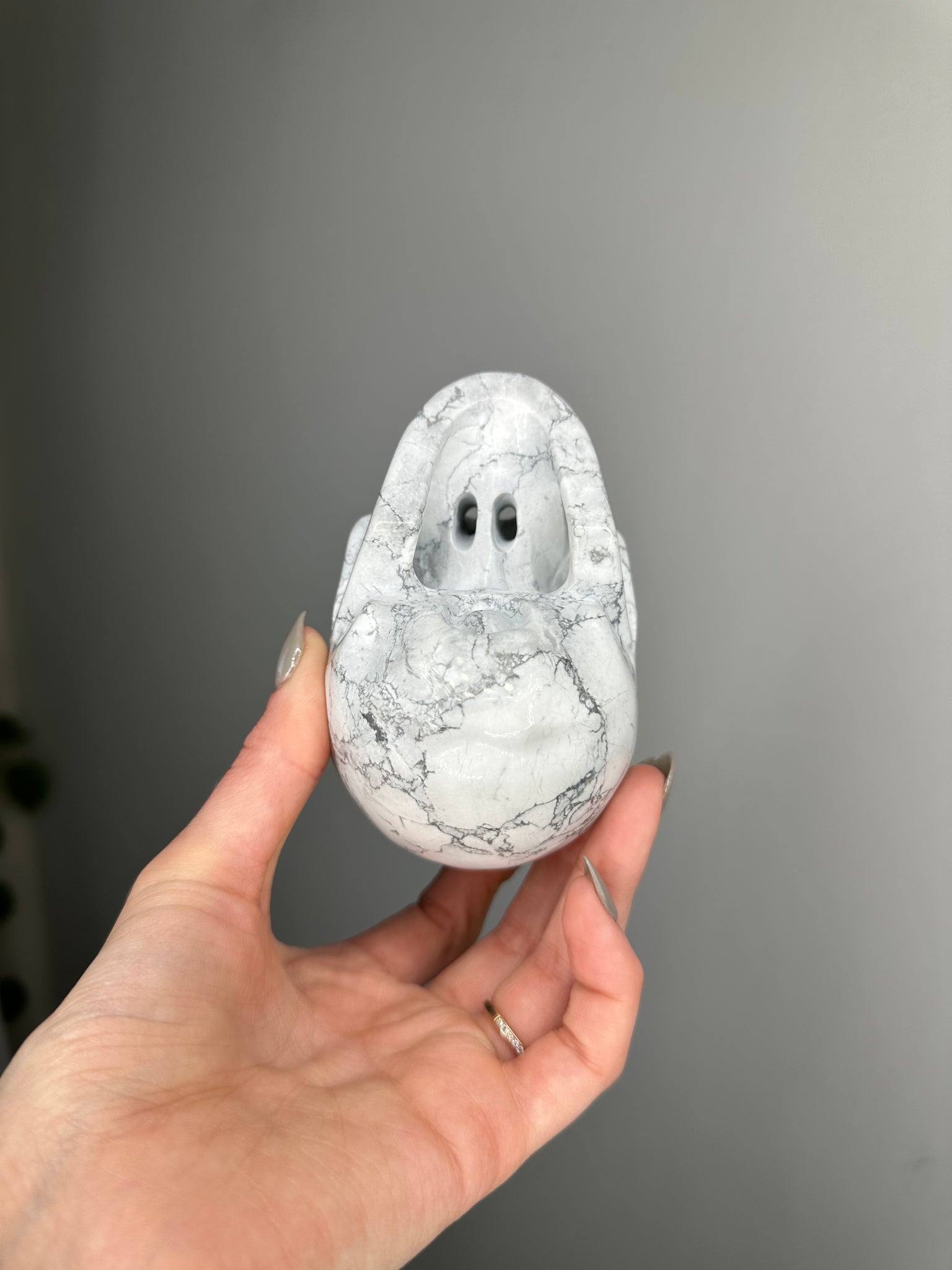 Howlite Skull