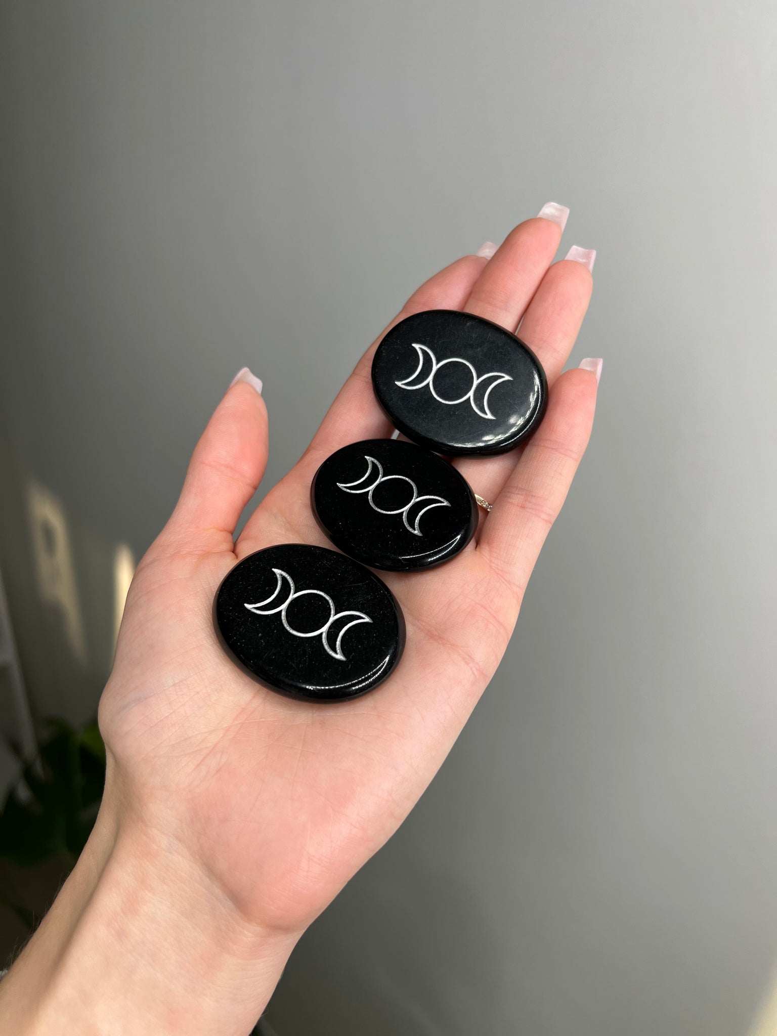 Moon Phase Obsidian Coin - Add-on